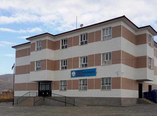 Mehmet Kamile Karahan Ortaokulu BİTLİS ADİLCEVAZ