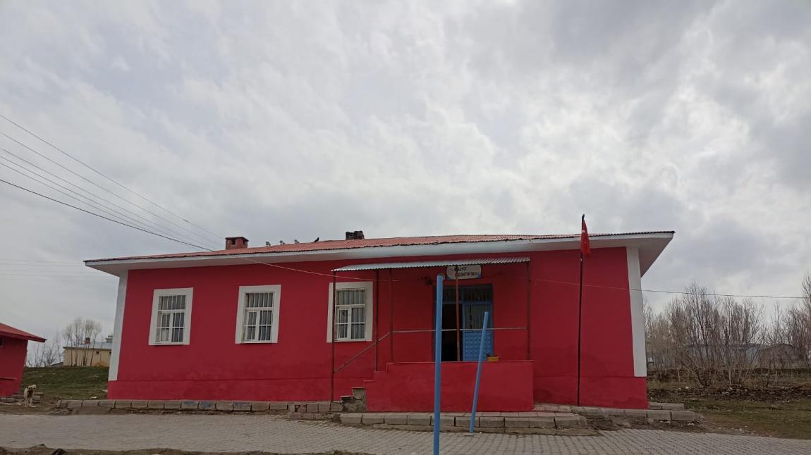 Dinlence İlkokulu VAN ERCİŞ