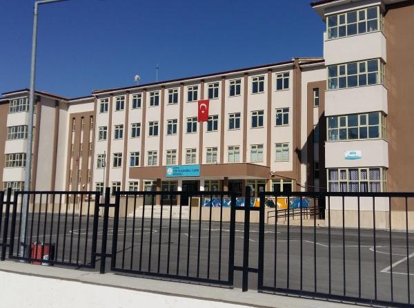 Türk Telekom Binali Yıldırım Ortaokulu ERZİNCAN MERKEZ