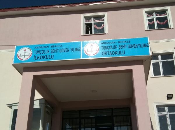 Tunçoluk Şehit Güven Yılmaz Ortaokulu ARDAHAN MERKEZ