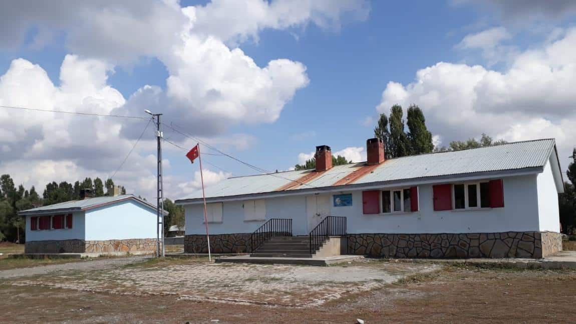 Murathan İlkokulu AĞRI MERKEZ