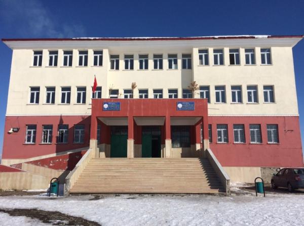 Demirören İlkokulu AĞRI PATNOS