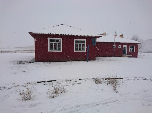 Derecik İlkokulu AĞRI PATNOS