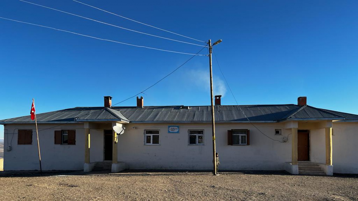 Süleyman Kümbet Aşağı Yurt İlkokulu AĞRI HAMUR