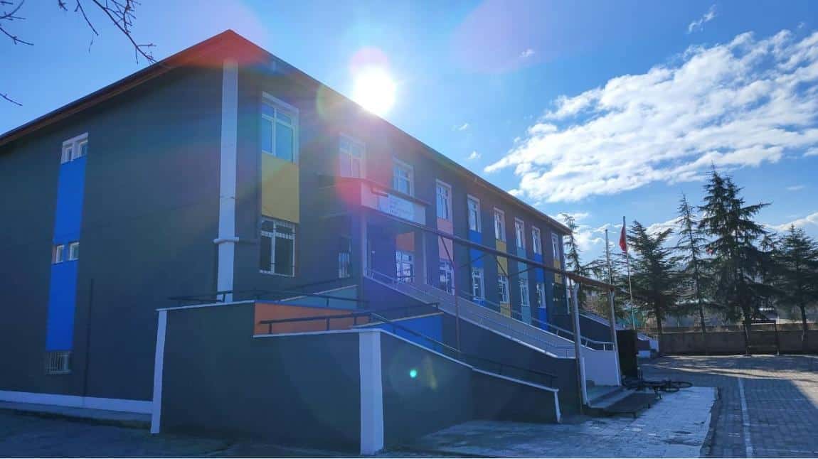 Edikli Şehit Ayhan Arıkan İlkokulu NİĞDE MERKEZ