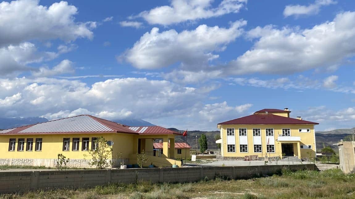 Uzunyazı İlkokulu AĞRI DOĞUBAYAZIT