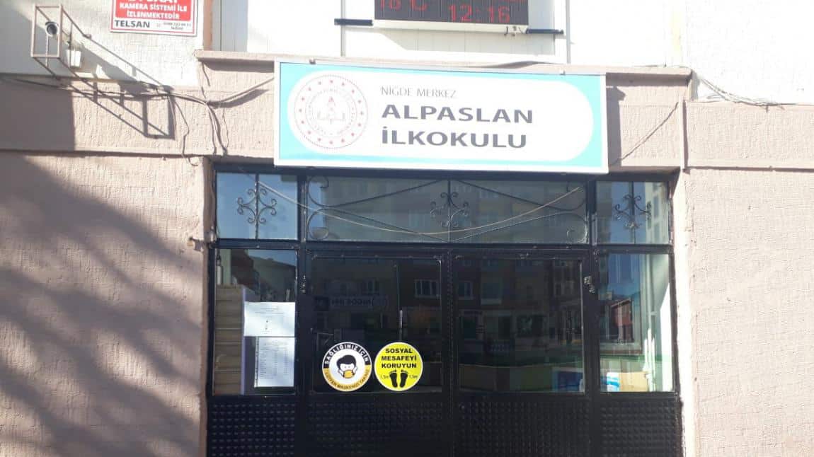 Alpaslan İlkokulu NİĞDE MERKEZ