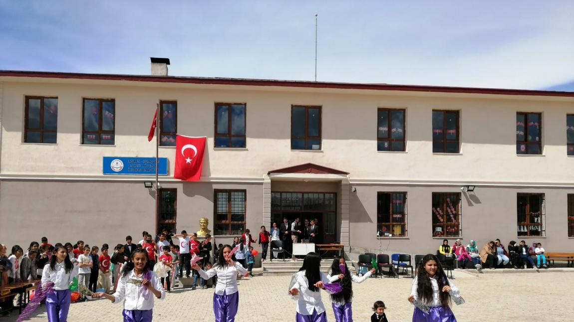 Mehmet Akif Ersoy Ortaokulu ERZURUM KARAÇOBAN