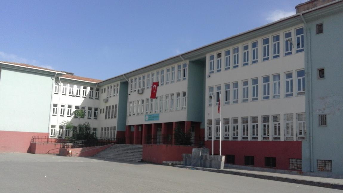 Şehit Öğretmenler Ortaokulu BATMAN MERKEZ