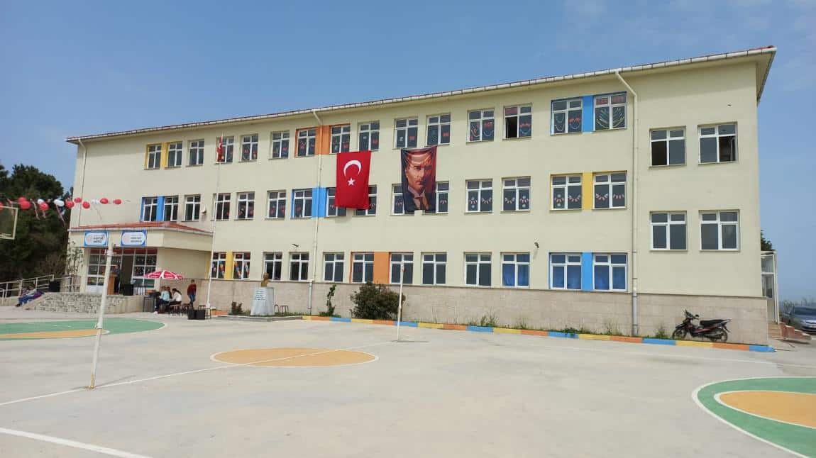 Muratlar Ortaokulu ÇANAKKALE BAYRAMİÇ