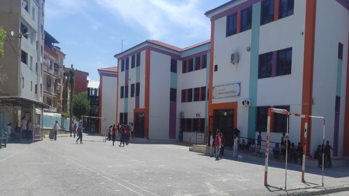 Mustafa Uygur Ortaokulu İZMİR BAYRAKLI