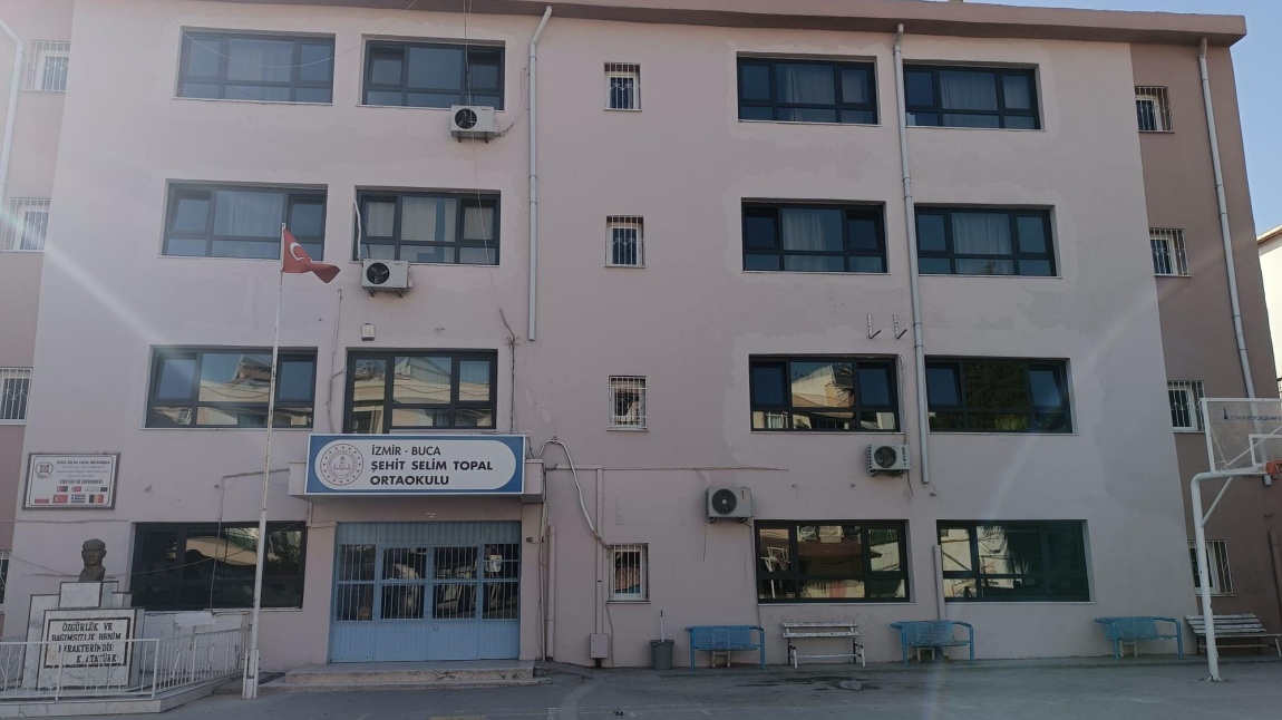 Şehit Selim Topal Ortaokulu İZMİR BUCA