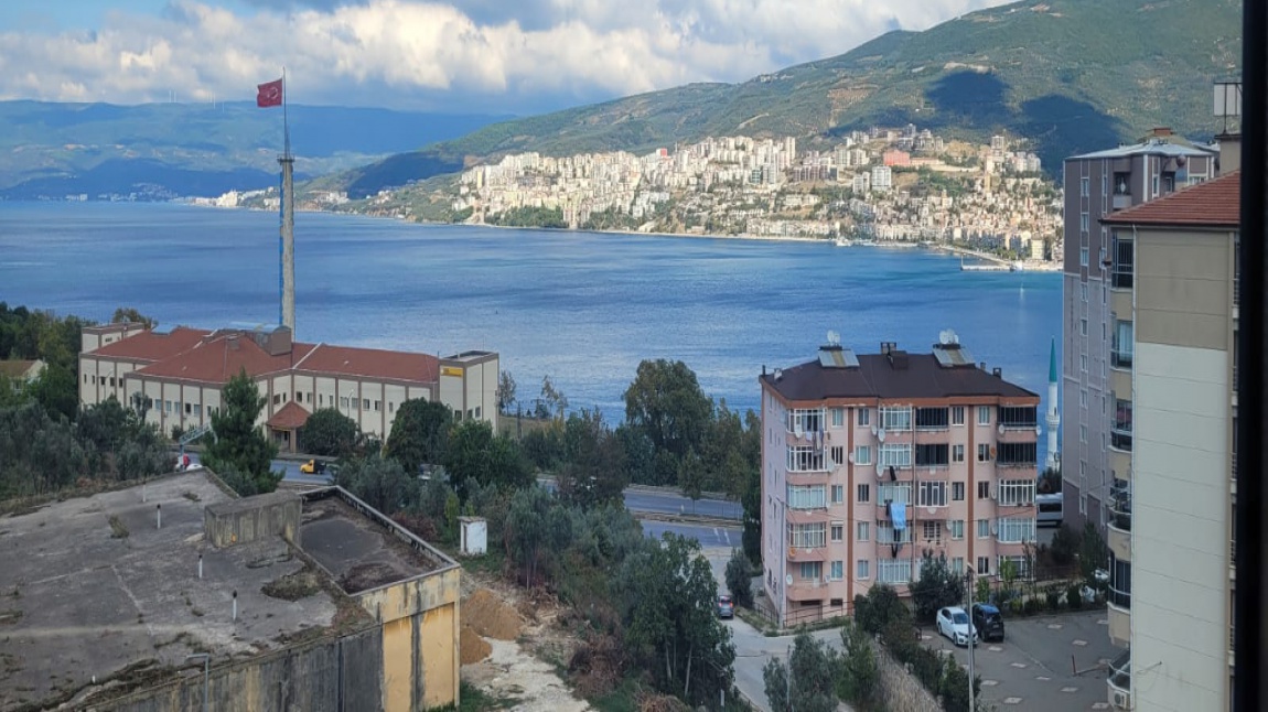 Şehit Gökhan Aydınlı Ortaokulu BURSA GEMLİK