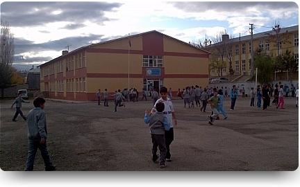 Yunus Emre Ortaokulu GÜMÜŞHANE ŞİRAN