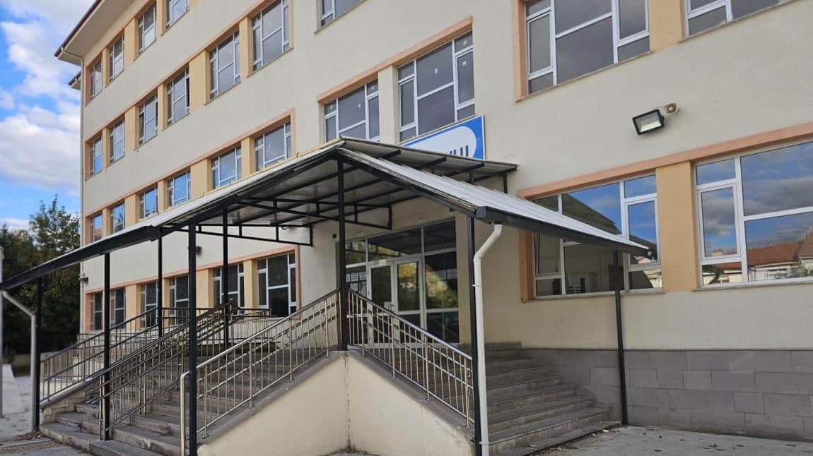 Dumlupınar Ortaokulu KÜTAHYA MERKEZ