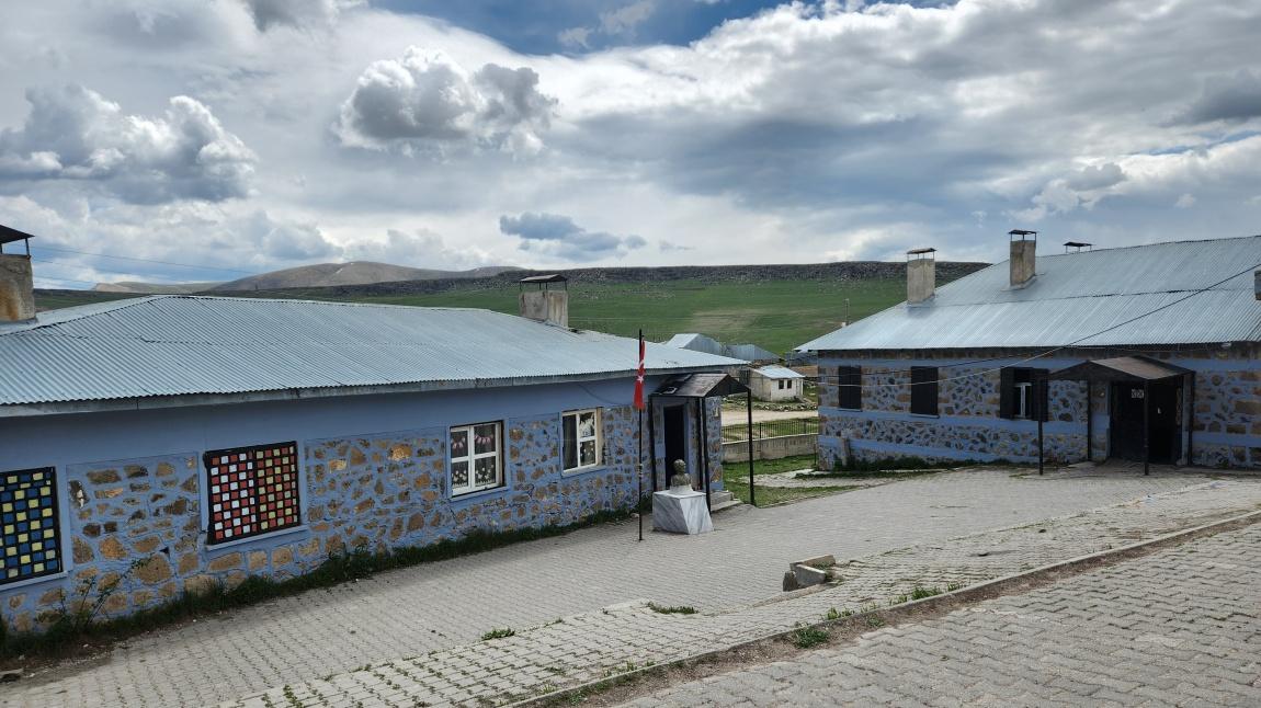 Mescitli İlkokulu ERZURUM TEKMAN