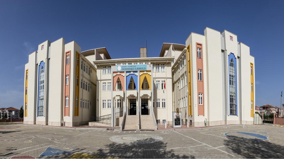 Demokrasi İlkokulu EDİRNE UZUNKÖPRÜ