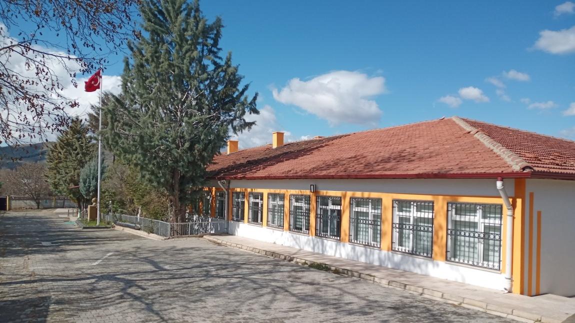 Akçakiraz Yüzbaşı İlkokulu ELAZIĞ MERKEZ