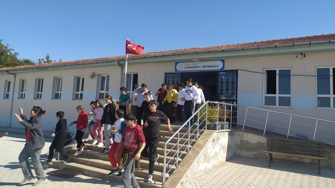 Cumhuriyet Ortaokulu MALATYA YEŞİLYURT