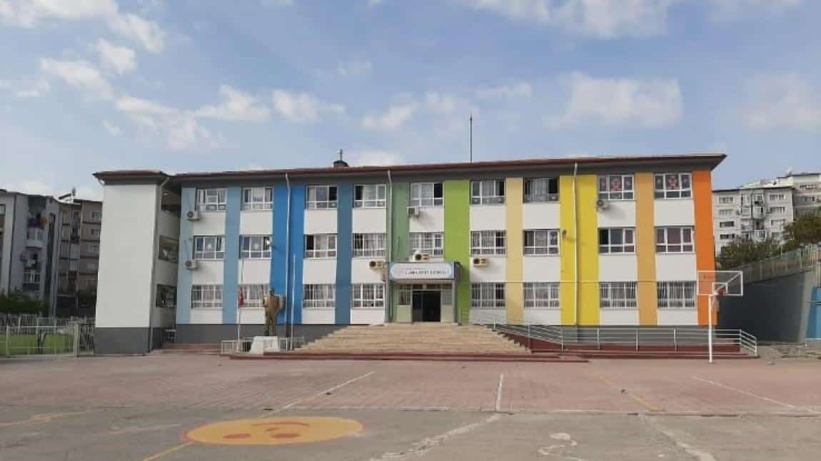 Cumhuriyet İlkokulu İZMİR KARABAĞLAR