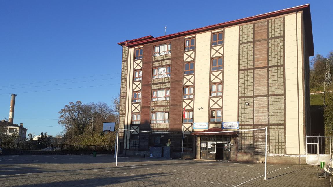 Hazar Çaysan Ortaokulu RİZE İYİDERE