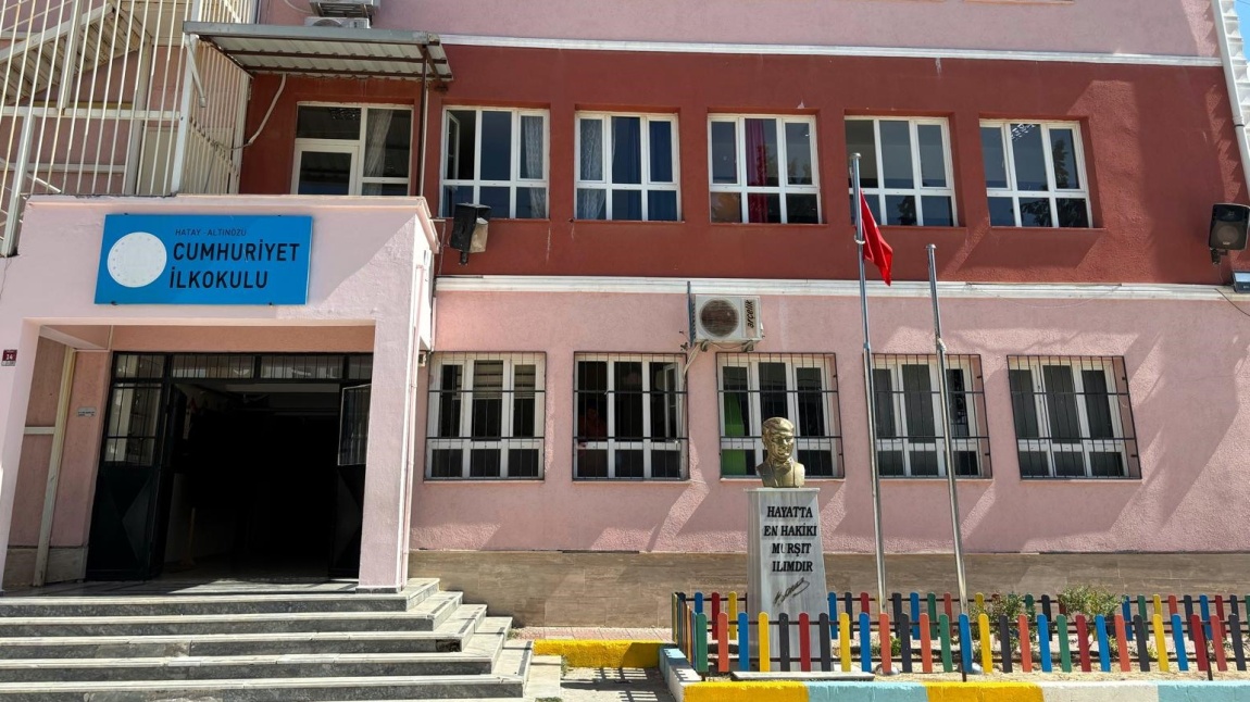 Cumhuriyet İlkokulu HATAY ALTINÖZÜ