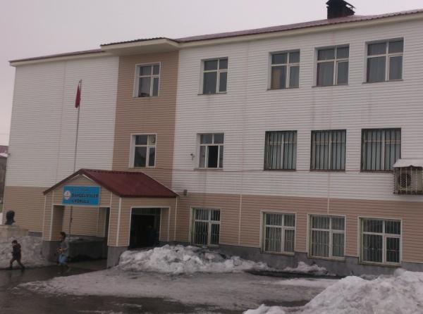 Bahçelievler İlkokulu BİTLİS TATVAN