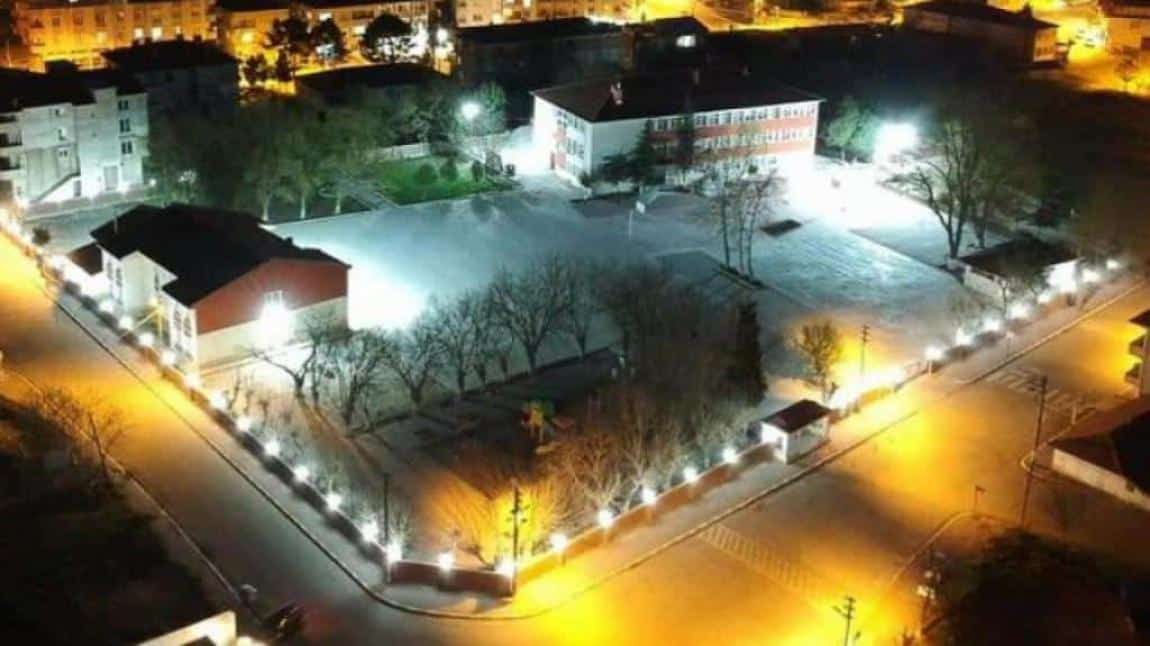 Büyükkarıştıran İlkokulu KIRKLARELİ LÜLEBURGAZ