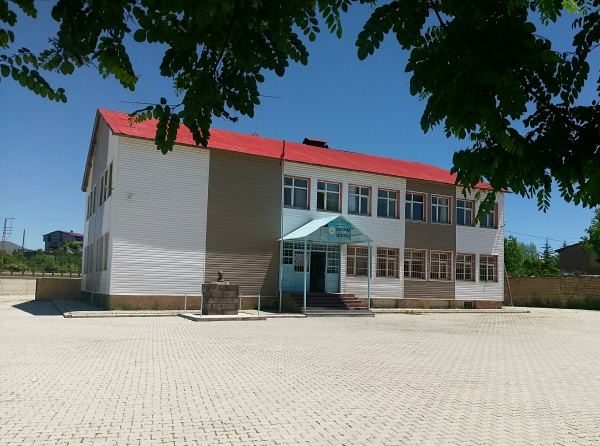 Karşıyaka Ortaokulu BİTLİS TATVAN