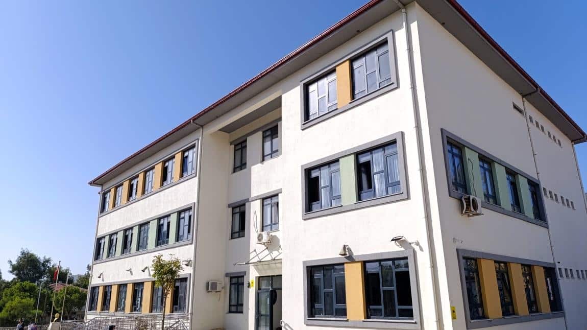 Yenifoça Reha Midilli Ortaokulu İZMİR FOÇA