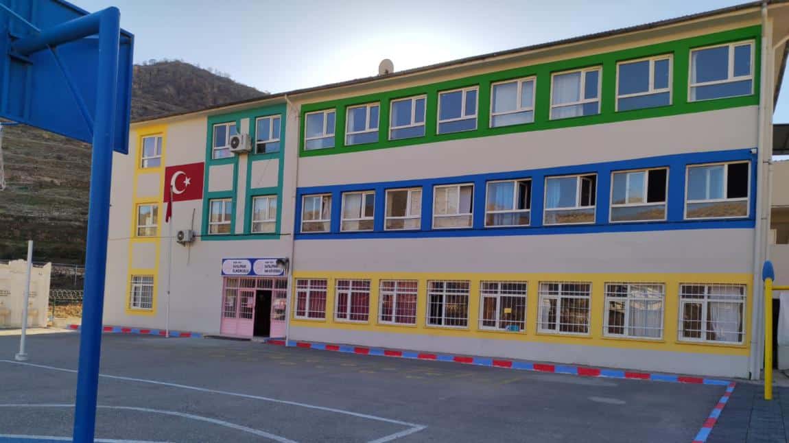 Kayalıpınar İlkokulu MARDİN MİDYAT
