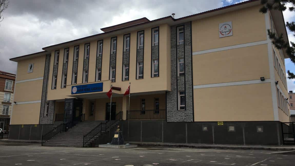 Namık Kemal İlkokulu KARS MERKEZ