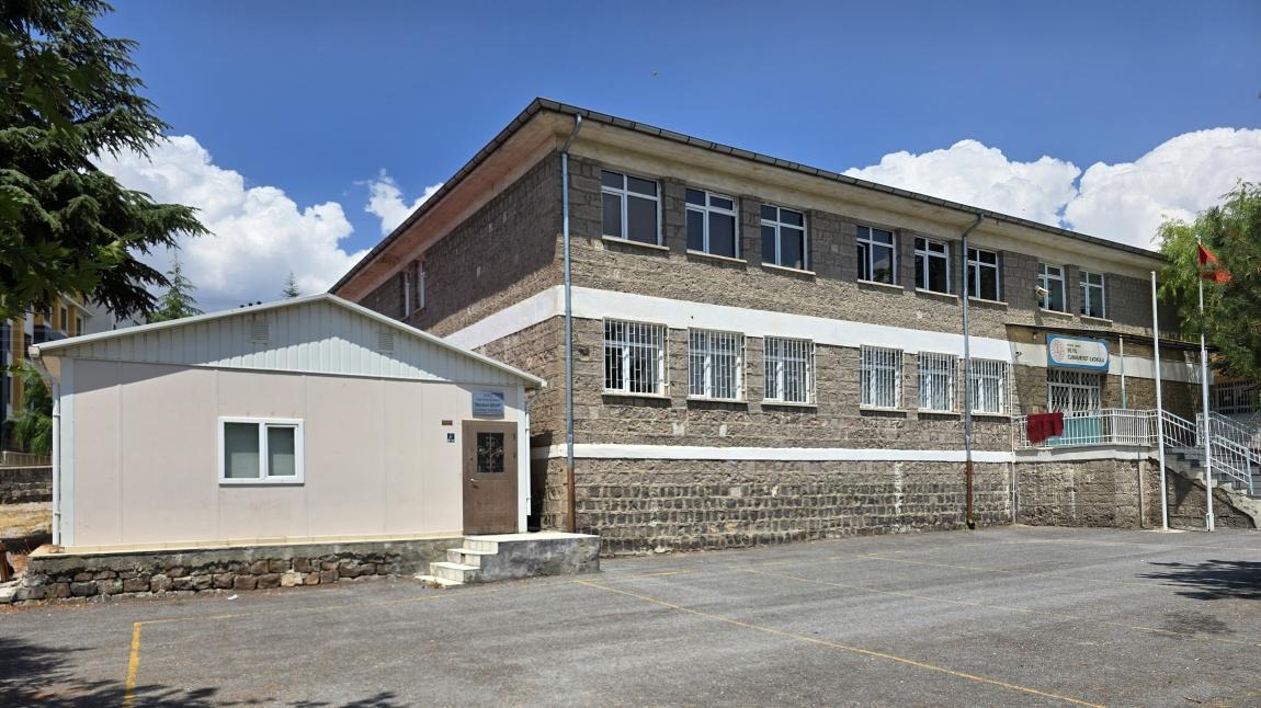 90.Yıl Cumhuriyet İlkokulu KAYSERİ DEVELİ