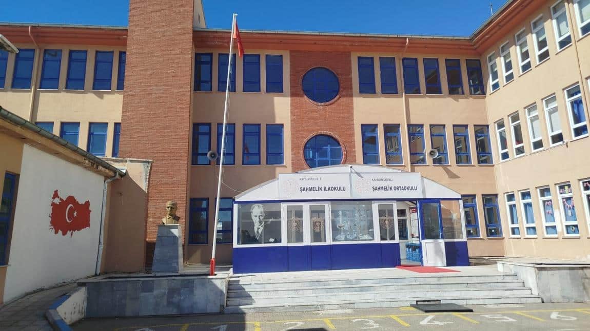 Şahmelik İlkokulu KAYSERİ DEVELİ