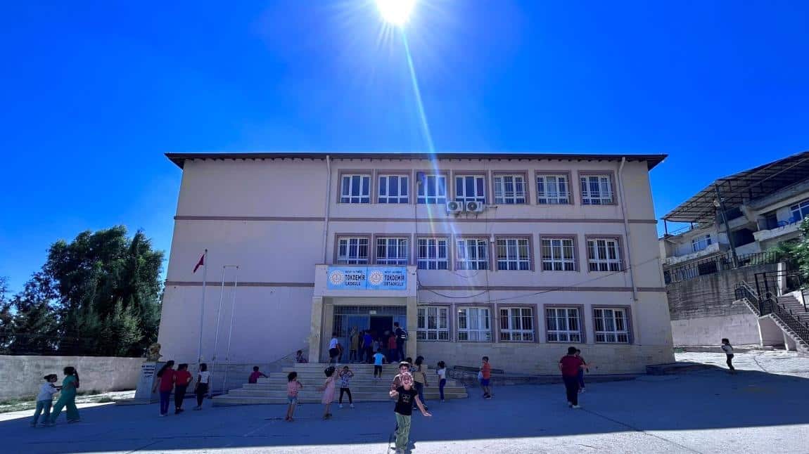 Tokdemir Şehit İsmail Esmer Ortaokulu HATAY ALTINÖZÜ