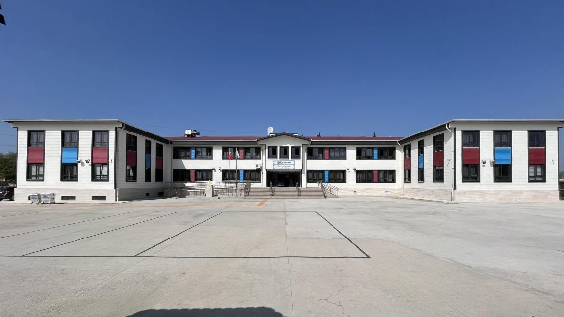 Yılmaz Kasabası Şehit Hüseyin Arı Ortaokulu MANİSA SALİHLİ