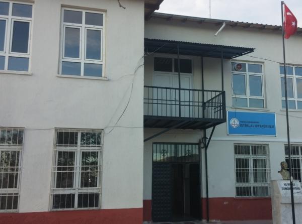 İstiklal Ortaokulu TUNCELİ ÇEMİŞGEZEK