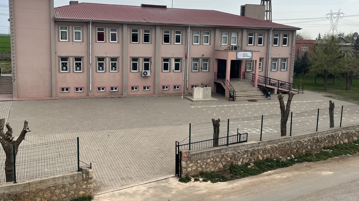 Yazıkarakuyu Ortaokulu ADIYAMAN BESNİ