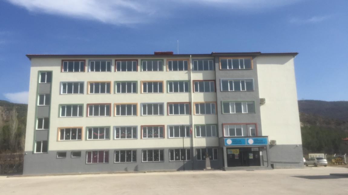 Şehitler Ortaokulu AMASYA MERKEZ