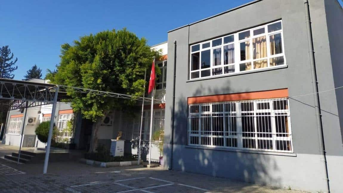 Turhan Cemal Beriker İlkokulu ADANA SEYHAN