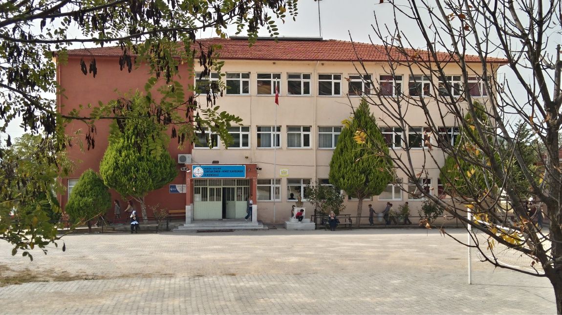 Çortak Ömer-Nimet Kahraman Ortaokulu MANİSA SELENDİ