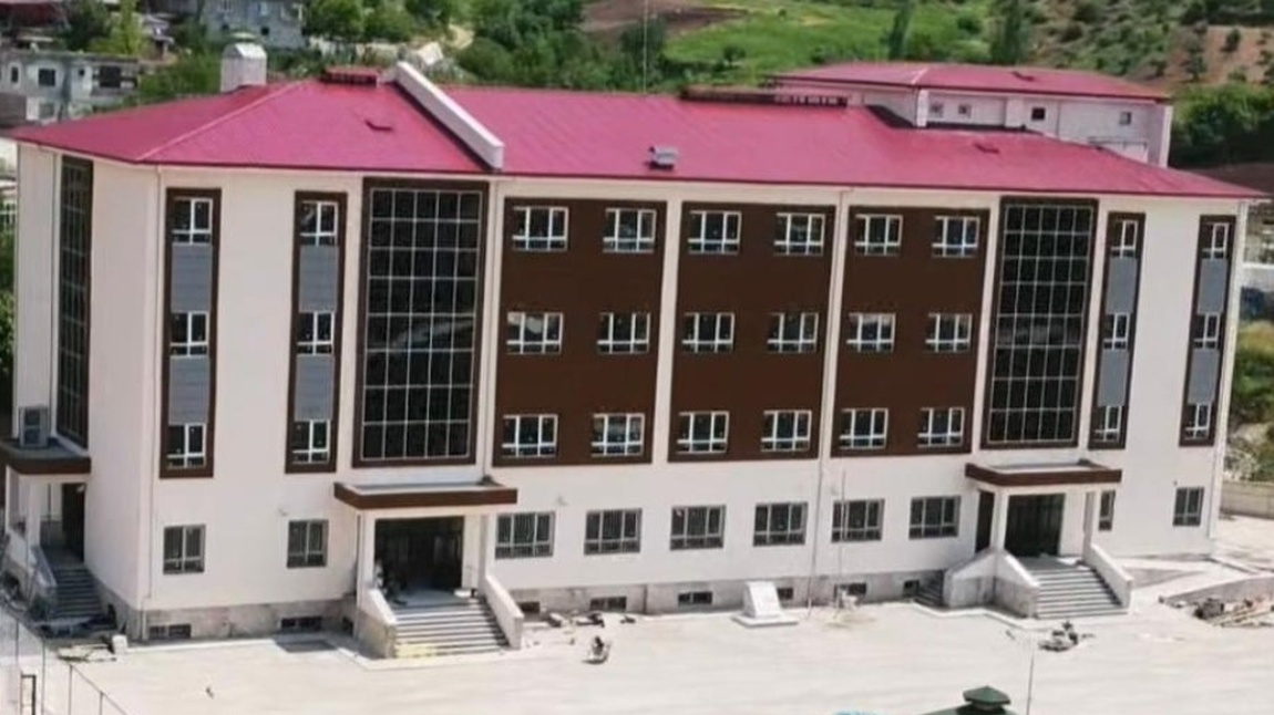 Elmalar Şehit Cihan Karabörk ilkokulu KAHRAMANMARAŞ DULKADİROĞLU