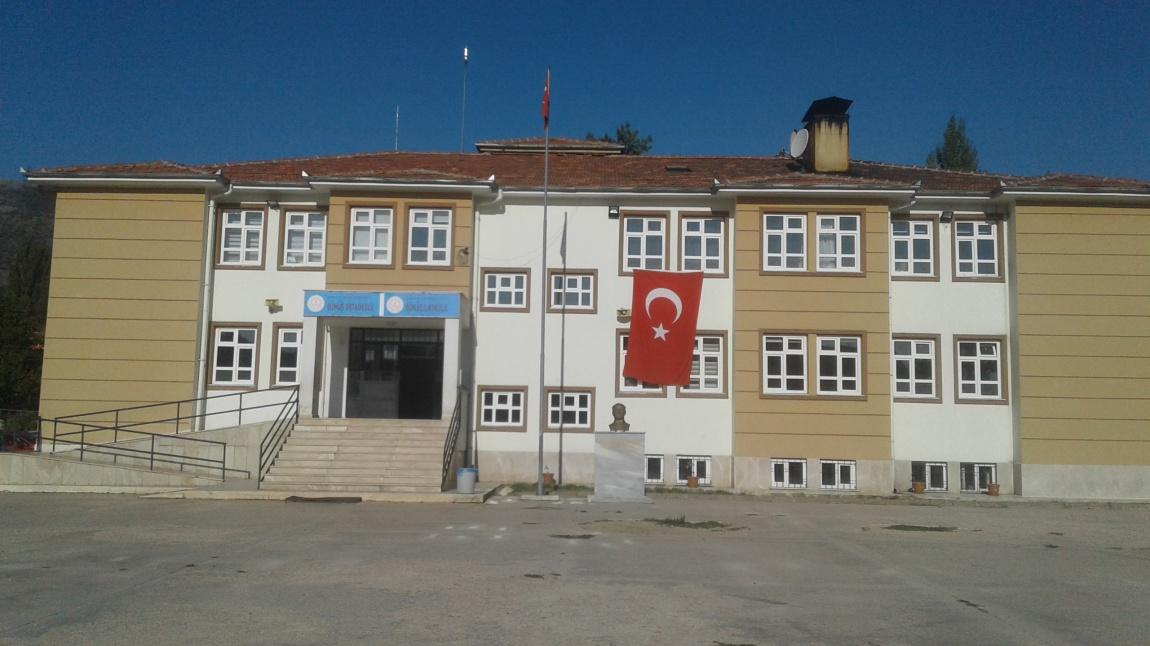 Gümüş İlkokulu AMASYA GÜMÜŞHACIKÖY