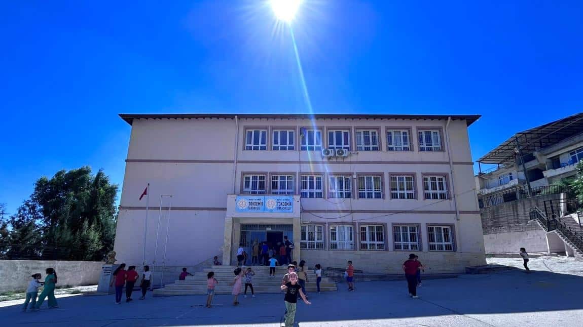 Tokdemir Şehit İsmail Esmer İlkokulu HATAY ALTINÖZÜ