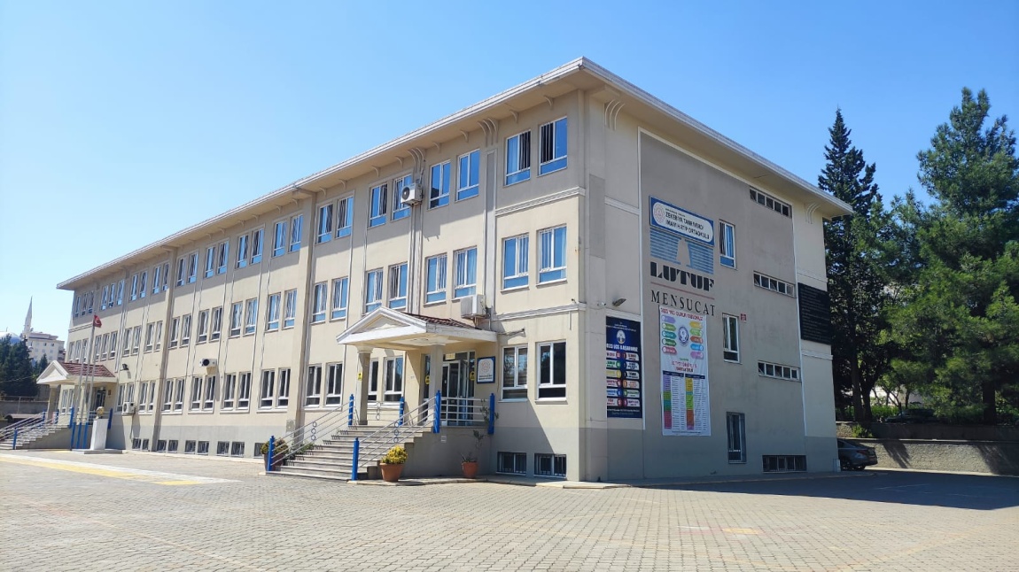 Zekeriya Tanrıverdi İmam Hatip Ortaokulu KAHRAMANMARAŞ ONİKİŞUBAT