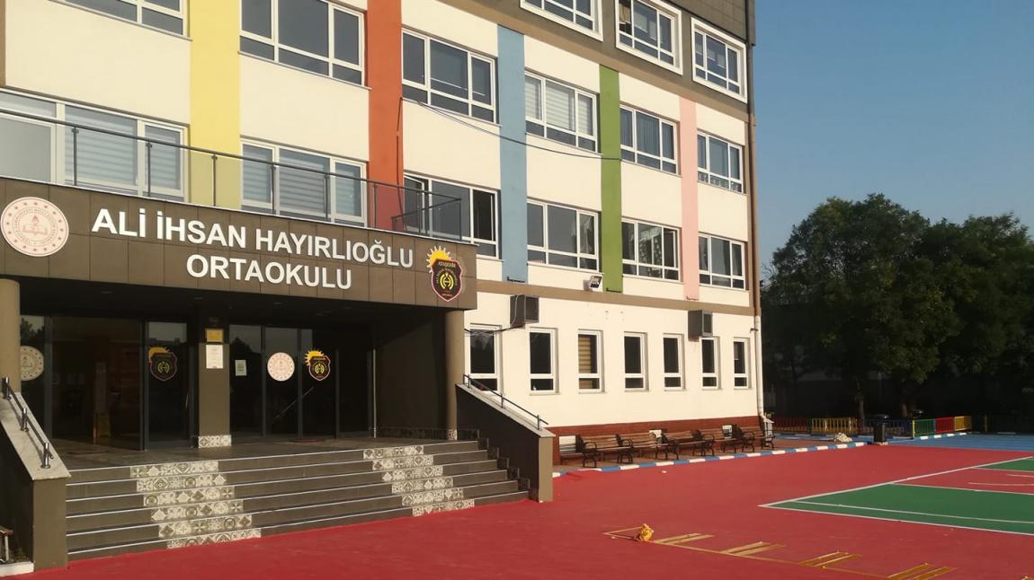 Ali İhsan Hayırlıoğlu Ortaokulu İSTANBUL ATAŞEHİR