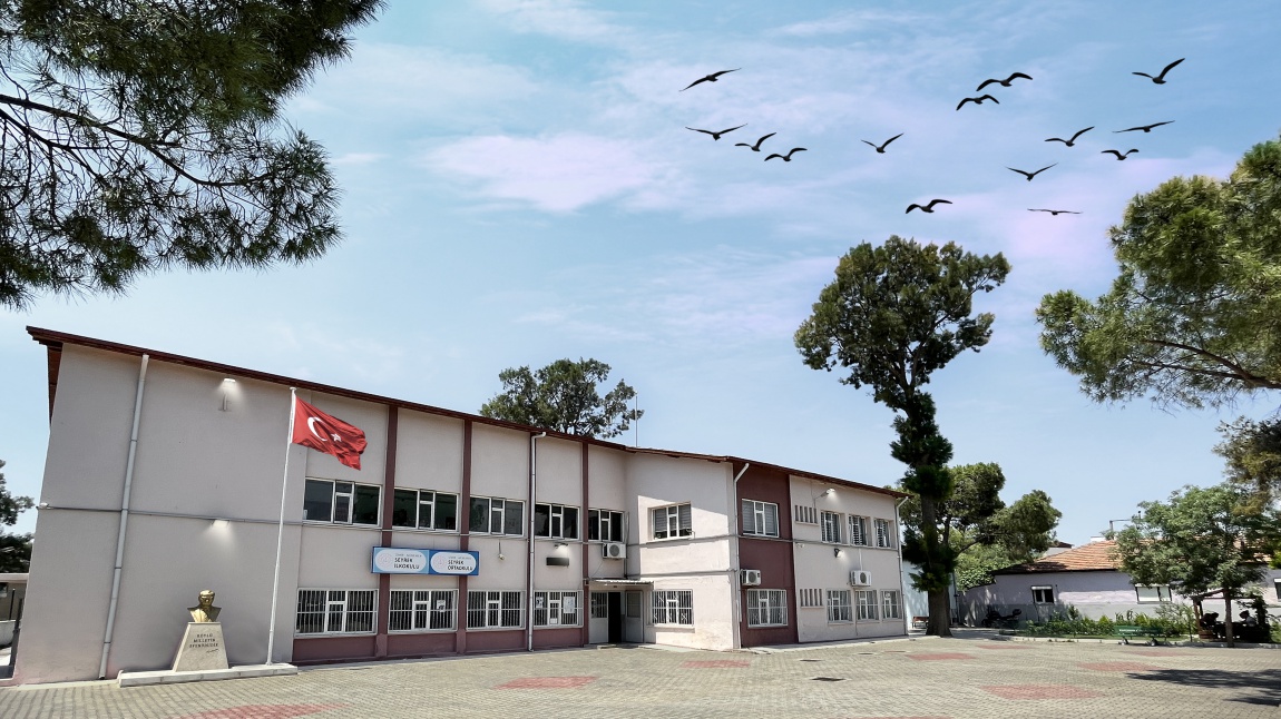 Seyrek İlkokulu İZMİR MENEMEN