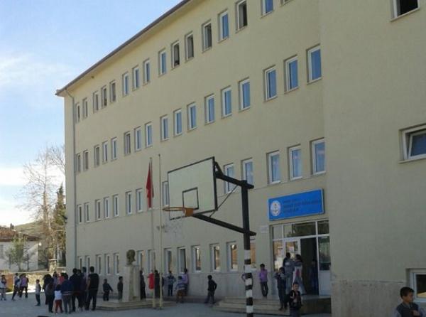 Merkez Şehit İlhan Kuşan Ortaokulu SAMSUN KAVAK