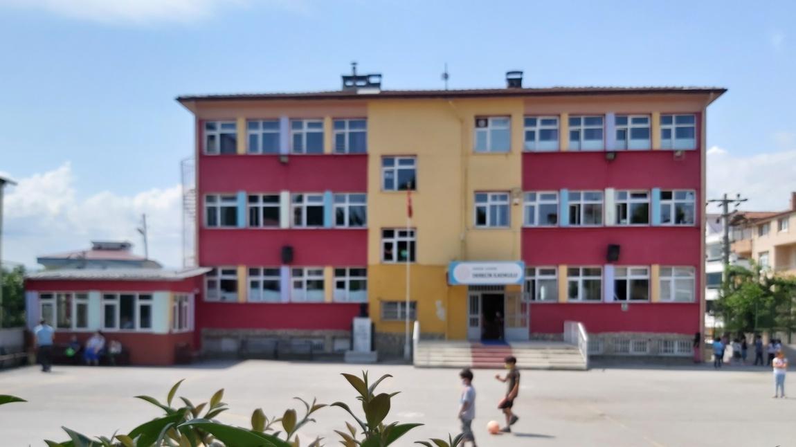 Derecik İlkokulu SAMSUN İLKADIM