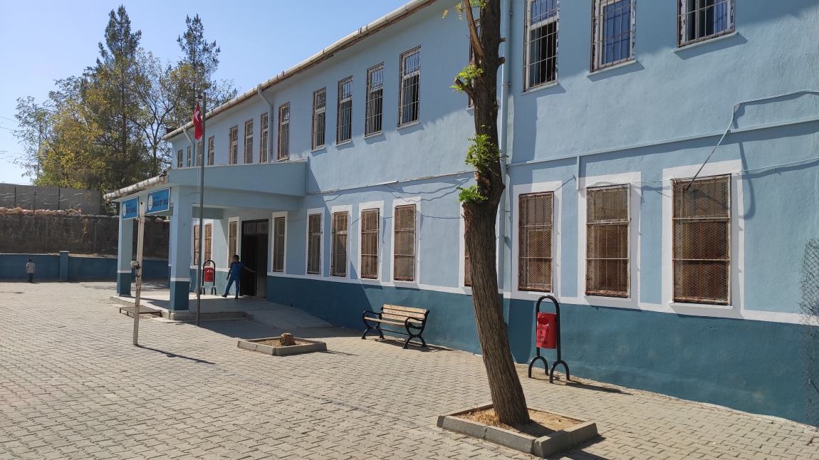 Ünsaldı Ortaokulu BATMAN KOZLUK